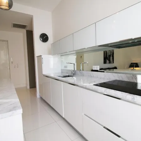 High-end Apartment, Hyper Center, Near The Beaches Apartment